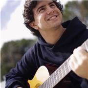 Clases de guitarra electrica, dinámicas y divertidas, aprender a divertirte tocando la guitarra